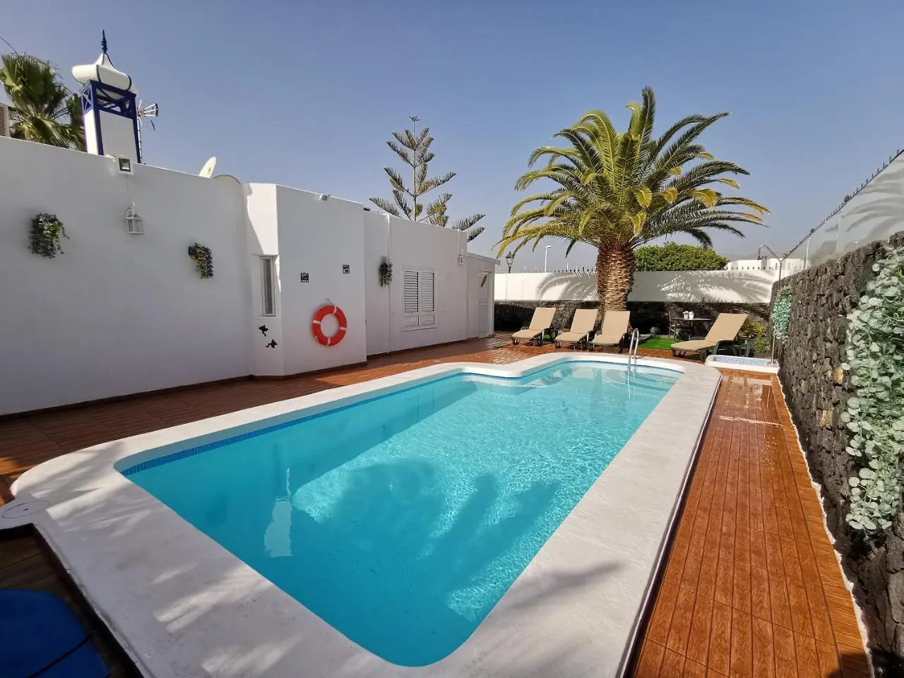 Villa Oliveira By Buenavilla contacts